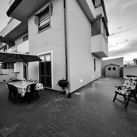 Appartamento Sunflower Viareggio Eksteriør bilde